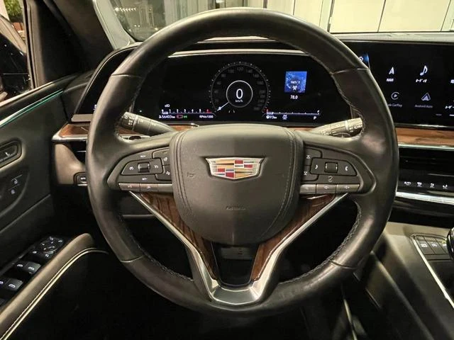 Cadillac ESCALADE 38