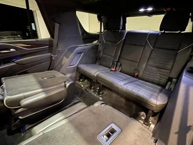 Cadillac ESCALADE 26