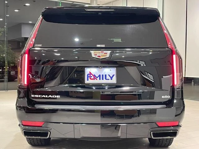 Cadillac ESCALADE 6