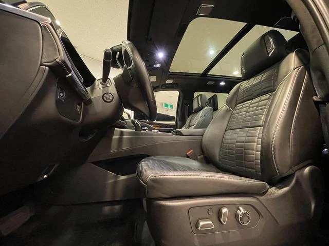 Cadillac ESCALADE 21