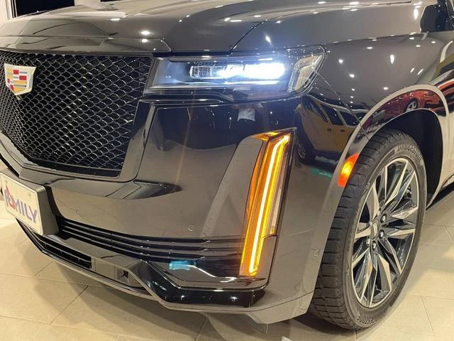 Cadillac ESCALADE 12