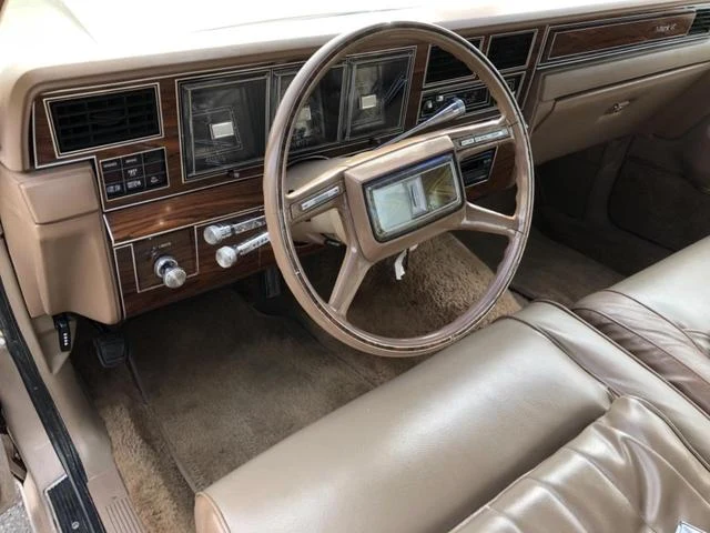 Lincoln MARK VI 17