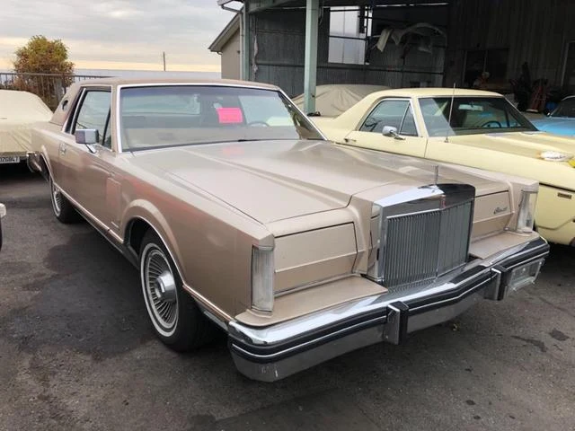 Lincoln MARK VI 42