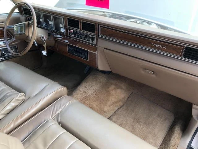 Lincoln MARK VI 26