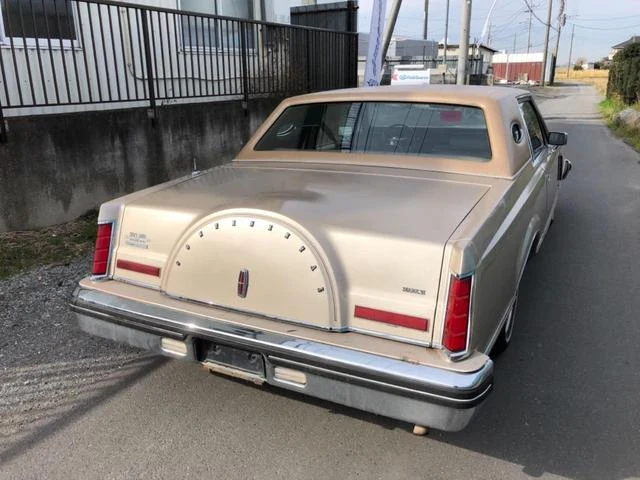 Lincoln MARK VI 9