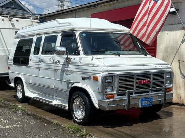 GMC VANDURA 2500