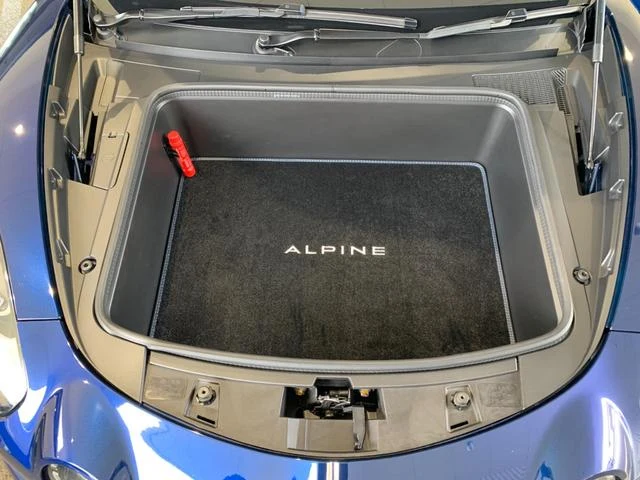 Alpine A110 17