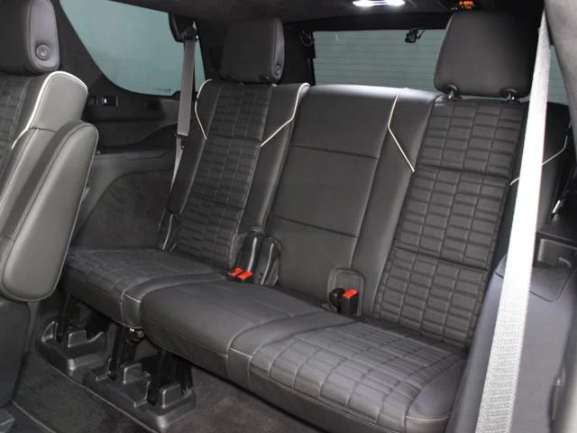 Cadillac ESCALADE 14