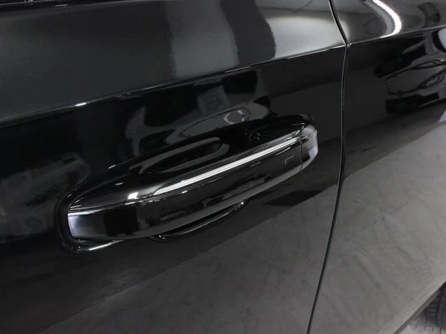 Cadillac ESCALADE 44