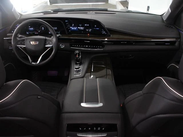 Cadillac ESCALADE 15