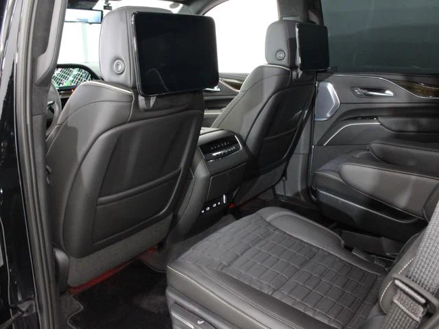 Cadillac ESCALADE 30