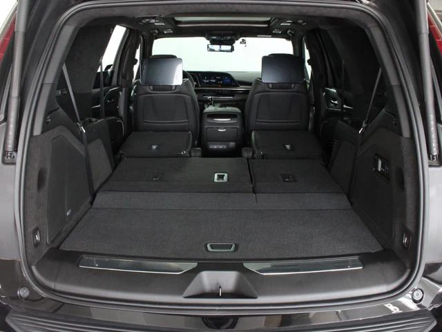 Cadillac ESCALADE 63