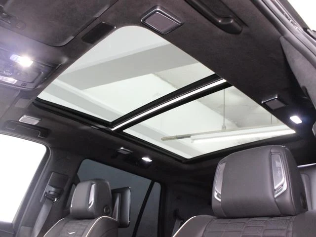 Cadillac ESCALADE 28