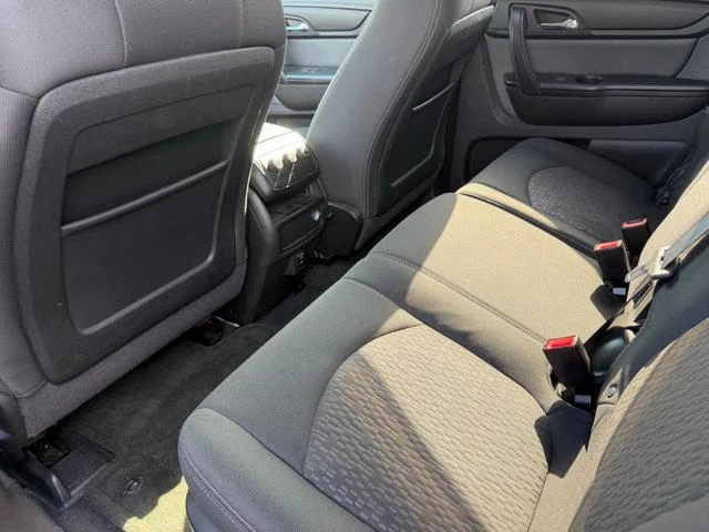 GMC ACADIA 29