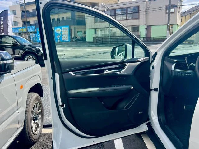 Cadillac XT5 32