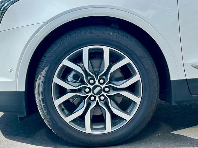 Cadillac XT5 10