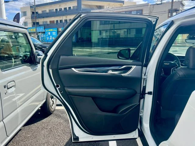 Cadillac XT5 33