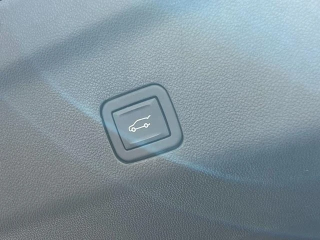 Cadillac ESCALADE 37