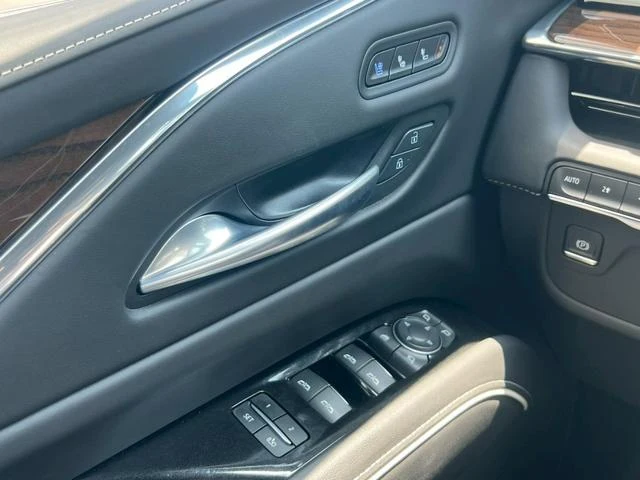Cadillac ESCALADE 58