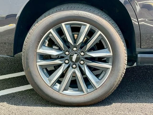 Cadillac ESCALADE 5