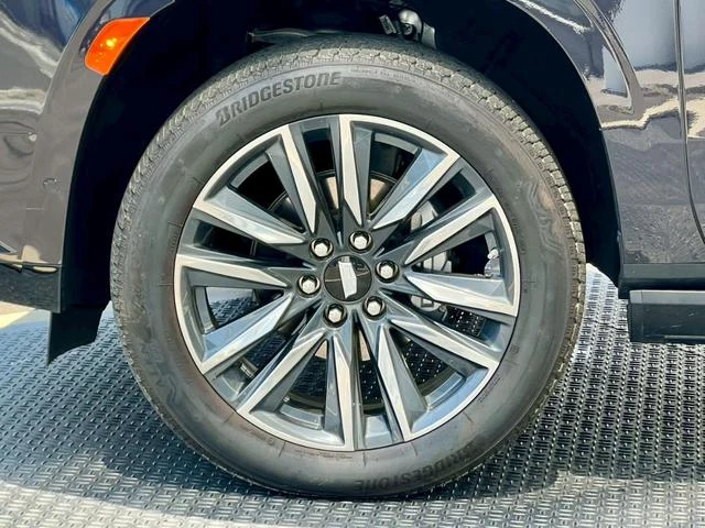 Cadillac ESCALADE 11