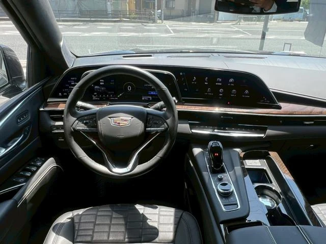 Cadillac ESCALADE 43