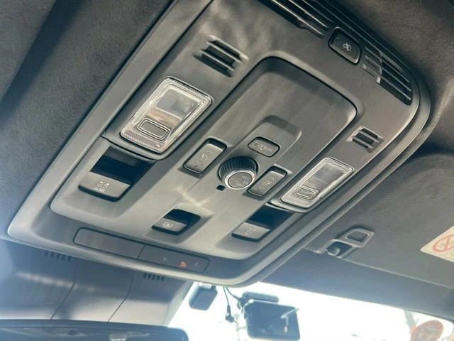 Cadillac ESCALADE 63