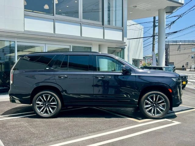 Cadillac ESCALADE 6