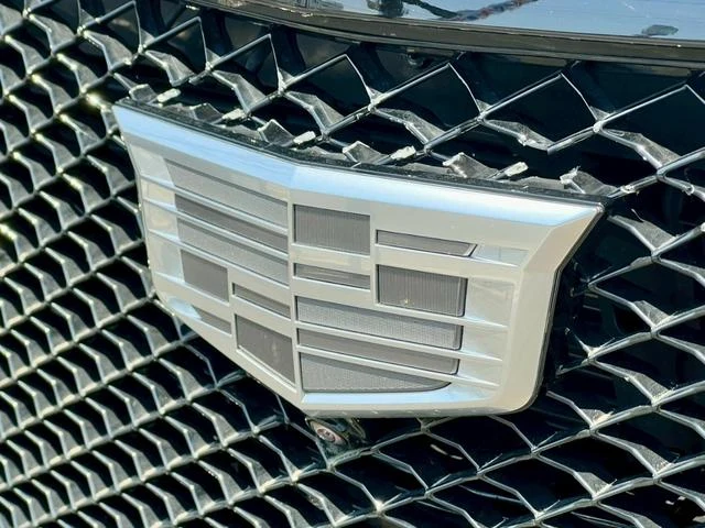 Cadillac ESCALADE 18
