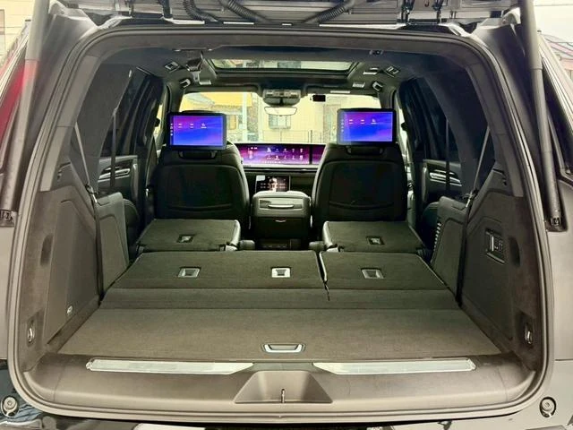 Cadillac ESCALADE 31