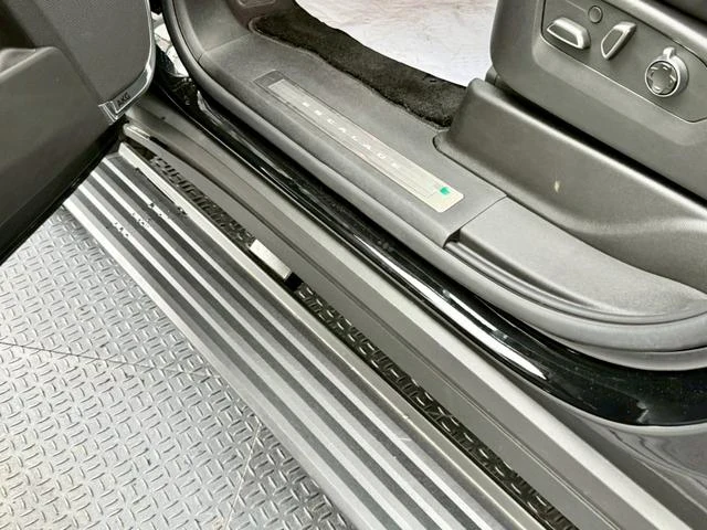 Cadillac ESCALADE 39