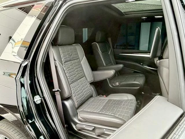 Cadillac ESCALADE 24