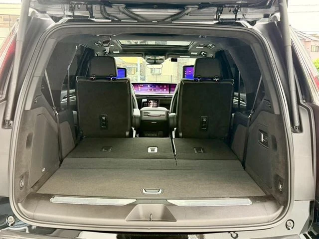 Cadillac ESCALADE 30