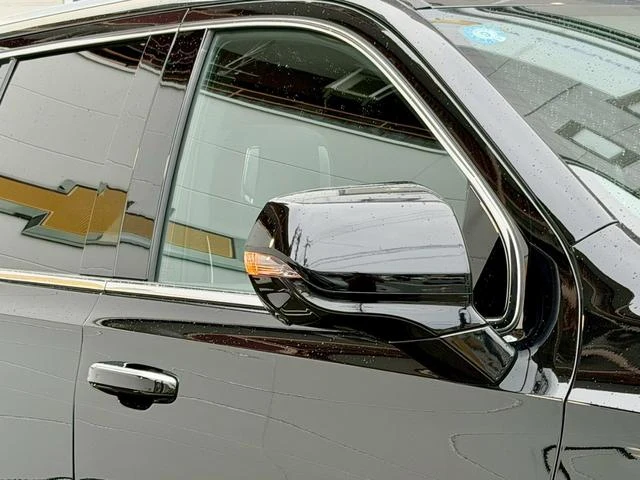 Cadillac ESCALADE 16