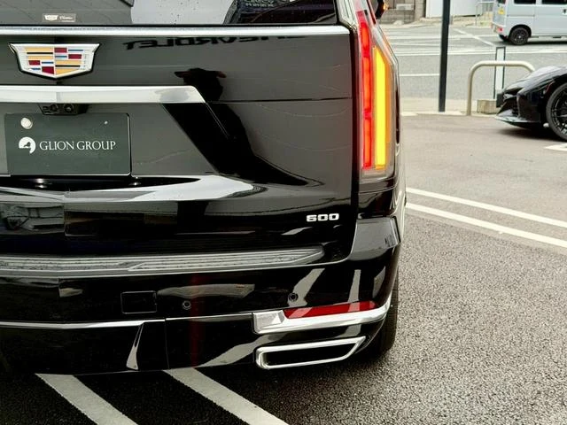 Cadillac ESCALADE 15