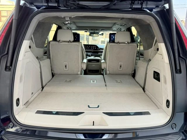 Cadillac ESCALADE 33