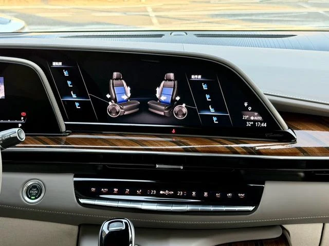 Cadillac ESCALADE 58