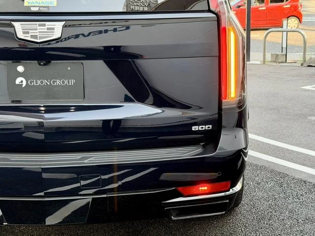 Cadillac ESCALADE 15