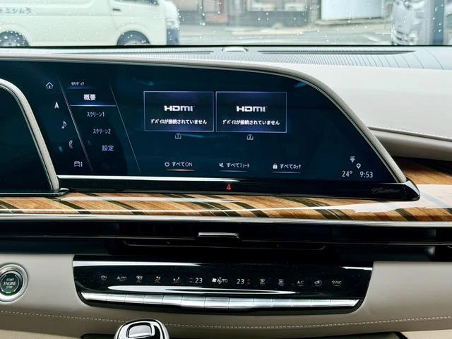 Cadillac ESCALADE 51