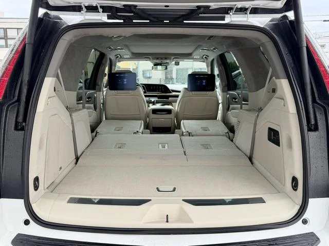 Cadillac ESCALADE 30