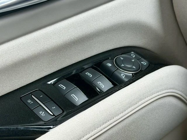 Cadillac ESCALADE 58