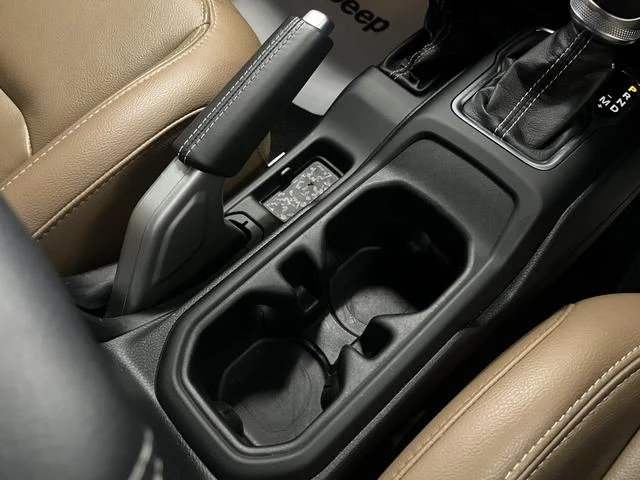 Chrysler JEEP 64
