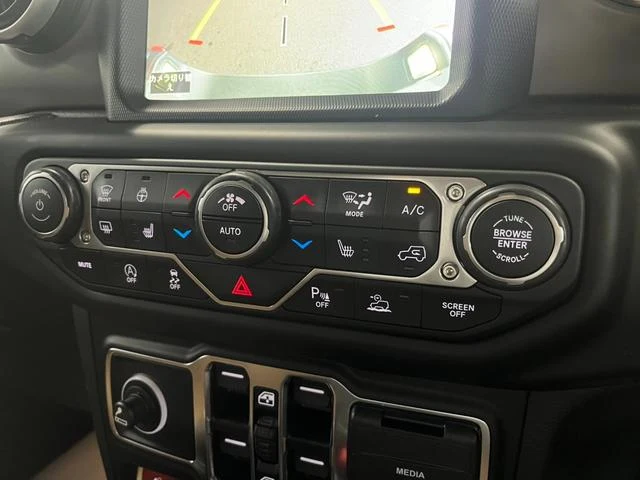 Chrysler JEEP 28