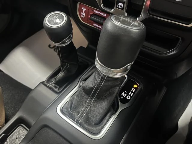 Chrysler JEEP 63