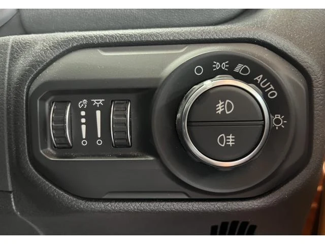 Chrysler JEEP 66