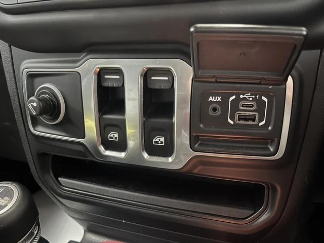 Chrysler JEEP 29