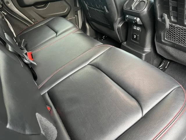 Chrysler JEEP 68