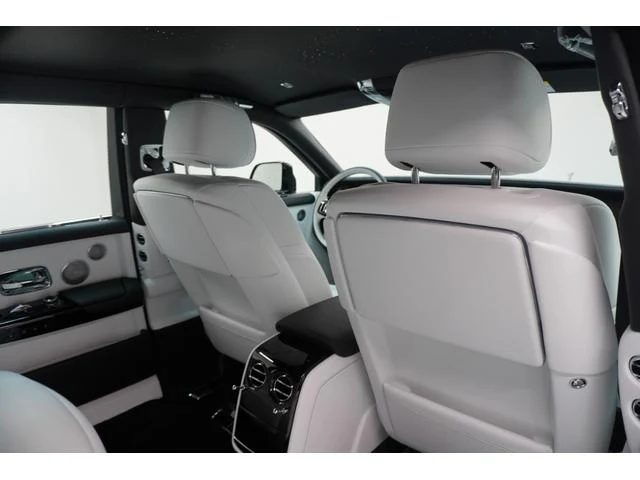 Rolls-Royce PHANTOM 61