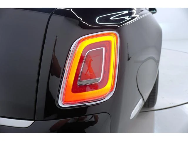 Rolls-Royce PHANTOM 74