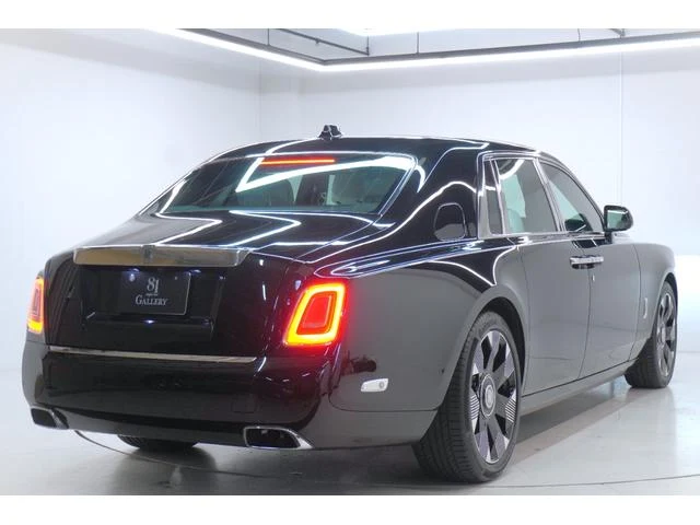 Rolls-Royce PHANTOM 5